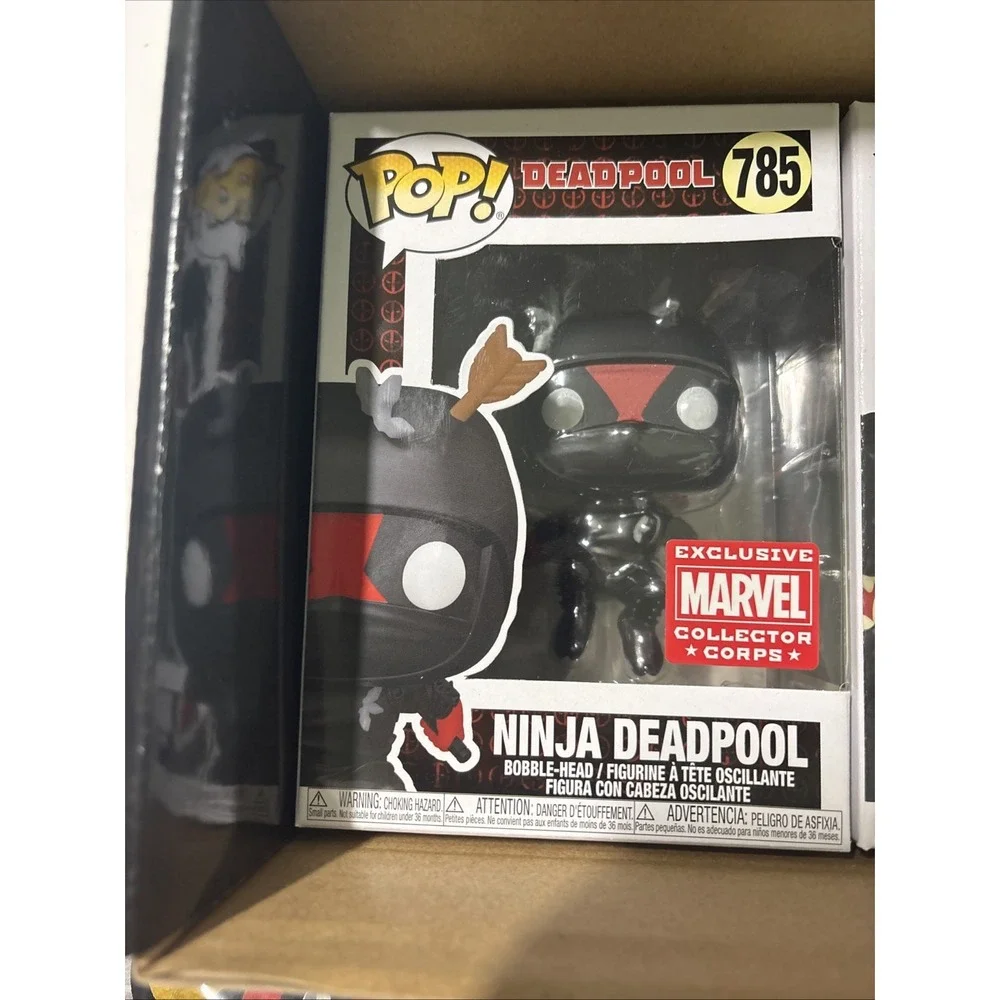 Deadpool 30th Anniversary Marvel Collector Corps 4/5pcs Shirt XL No Pin Nerdy 30